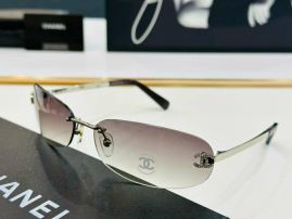 Picture of Chanel Sunglasses _SKUfw57313043fw